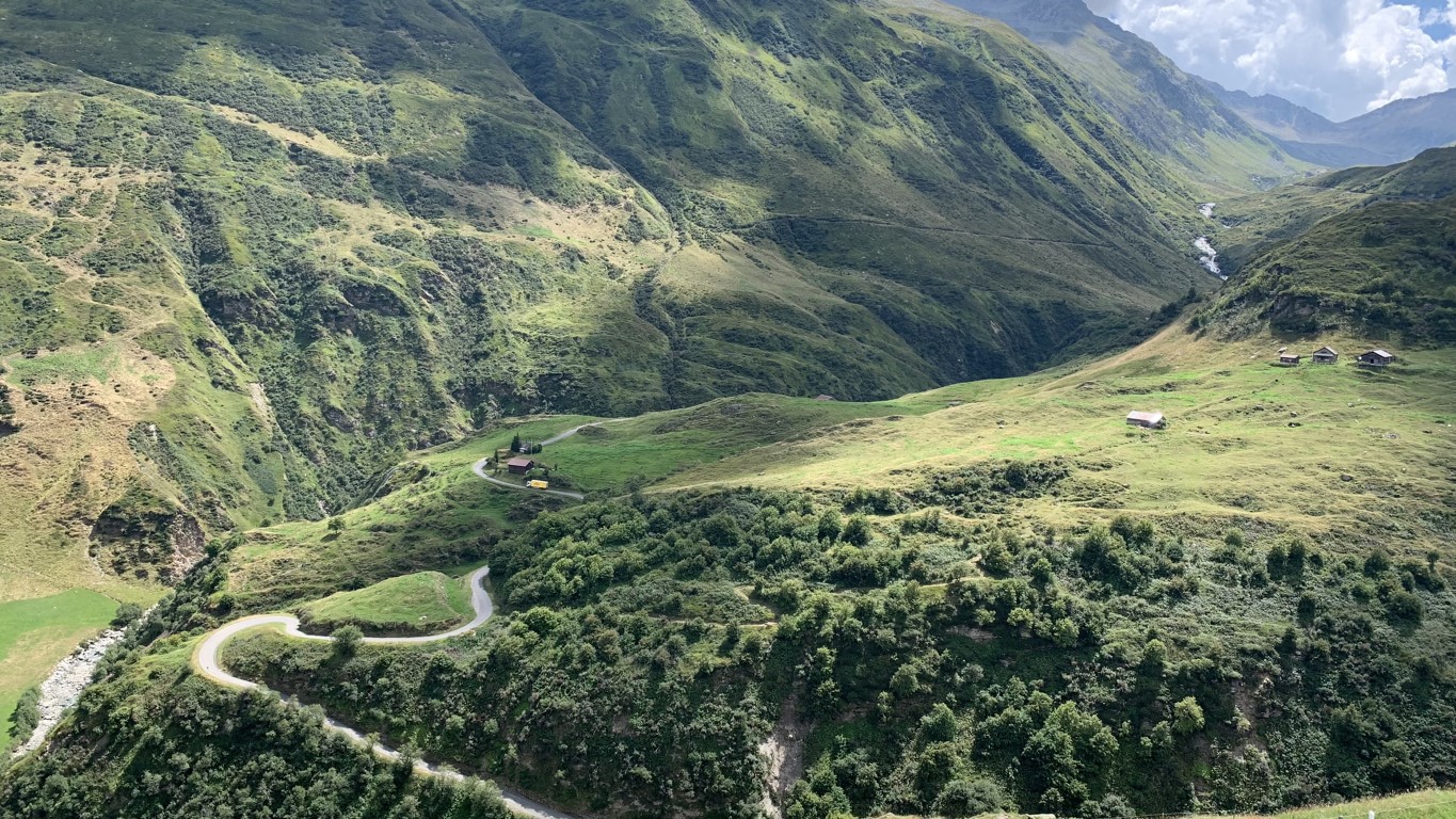 Blick nach Süden über das Witenwasseren Tal zum Passo di Cavanna