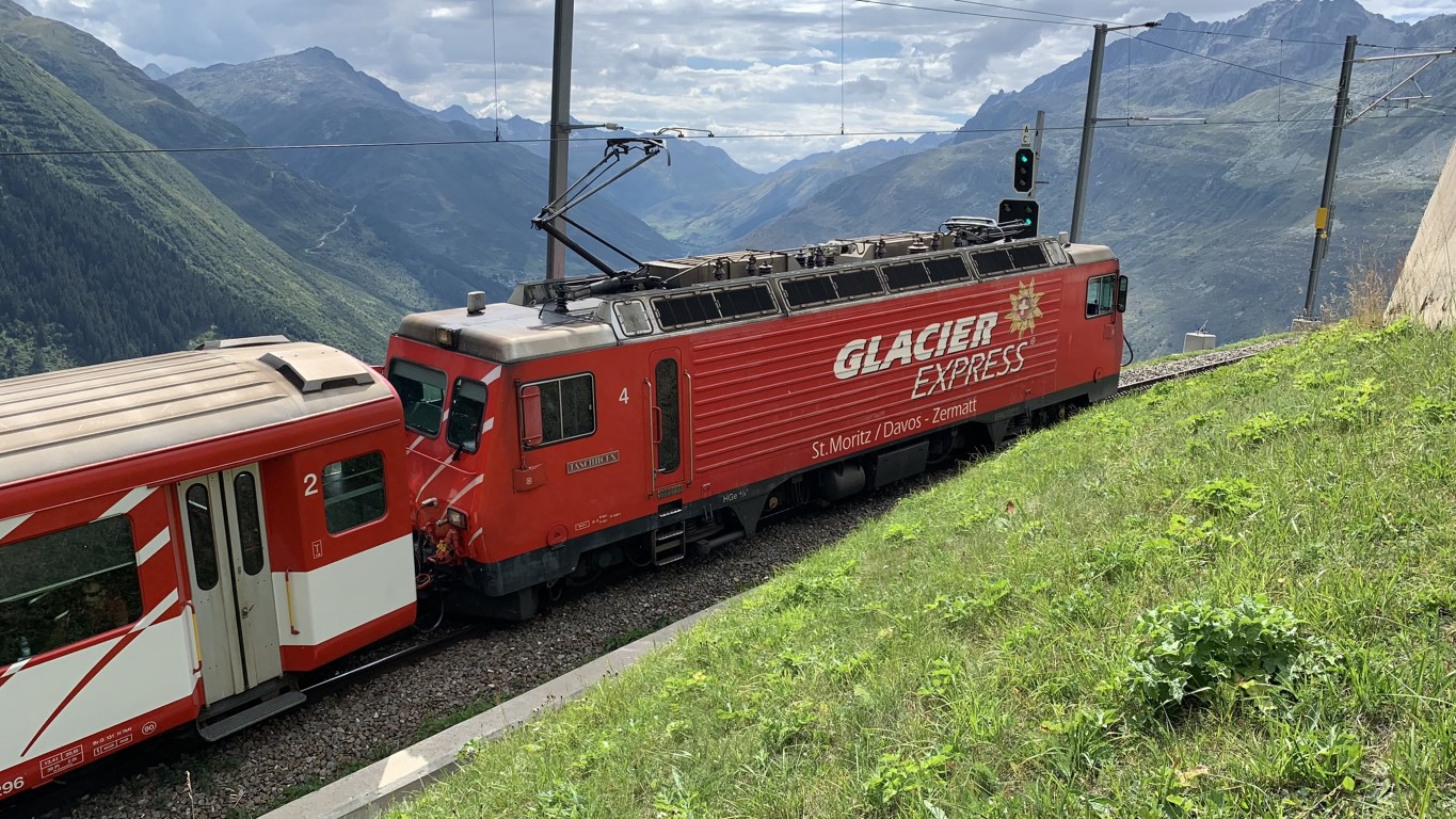 Matterhorn Gotthard Bahn am Oberalp