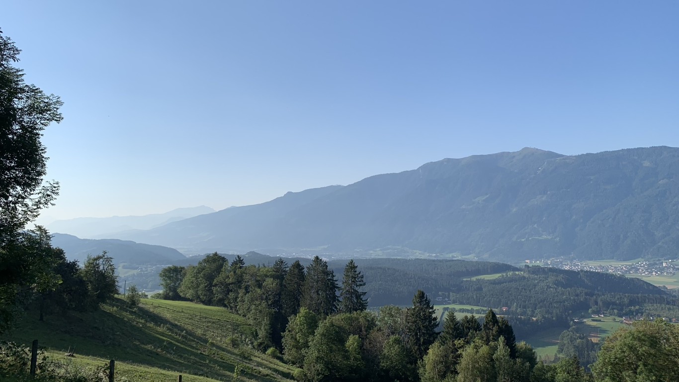 Morgendlicher Spaziergang – Blick zum Drautal